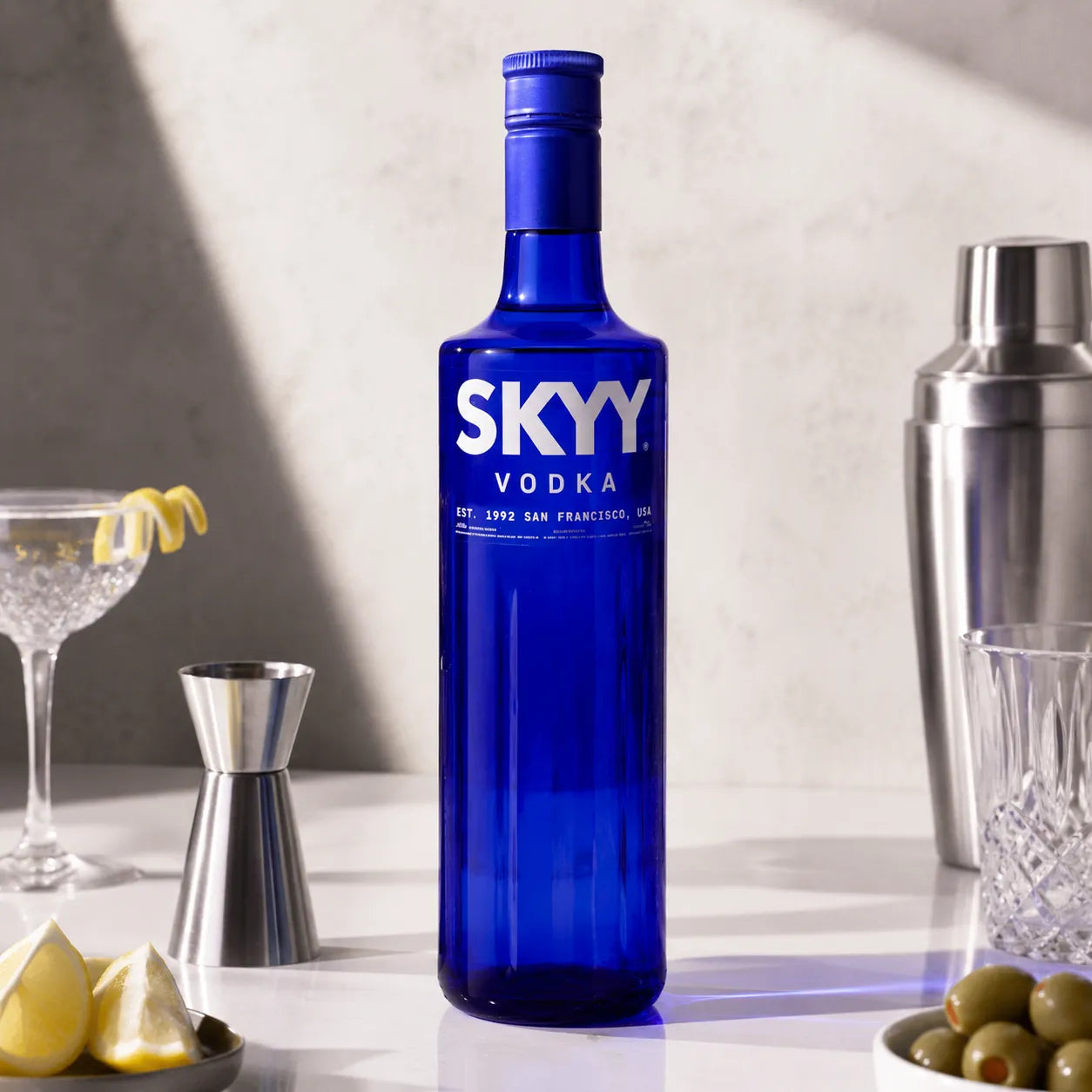 Skyy Vodka 700ml 2